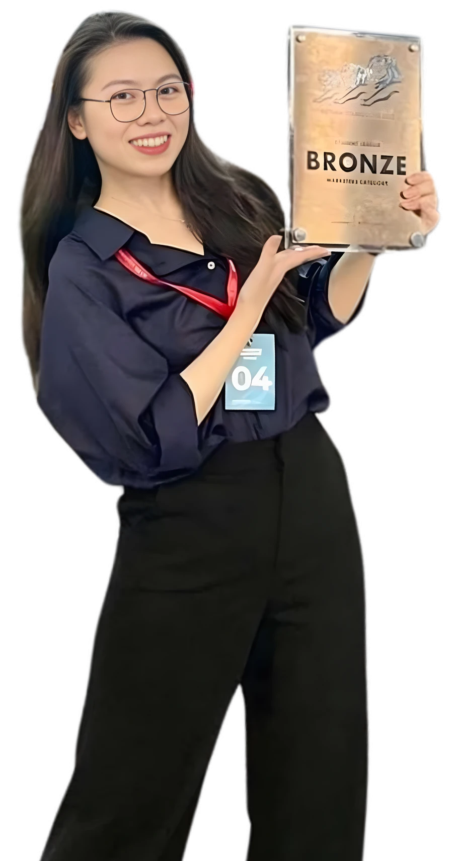 Pham Van Anh holding the Bronze Prize plaque at Vietnam Young Lion